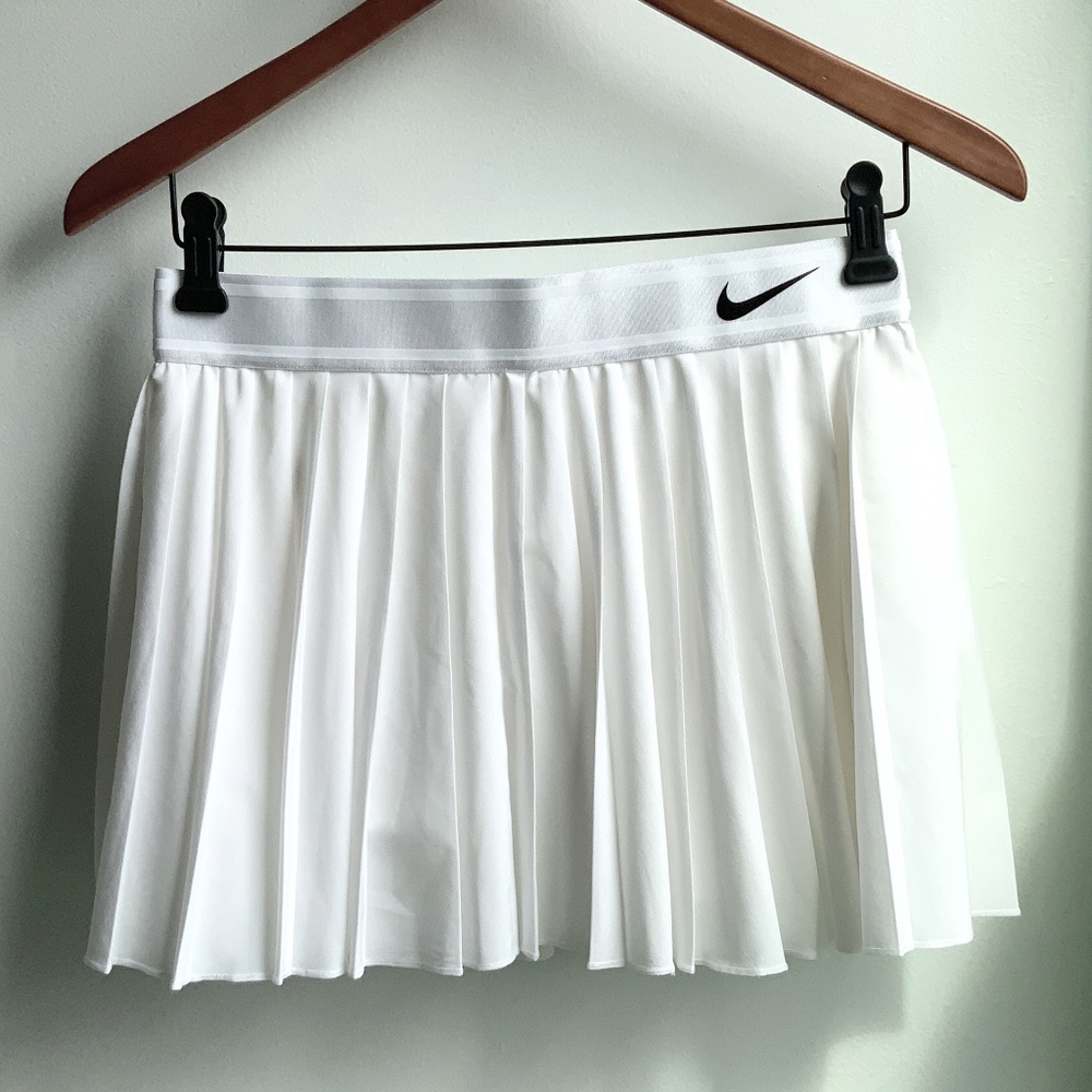 Nike Pleated White Victory Skirt Skort Tennis Golf
